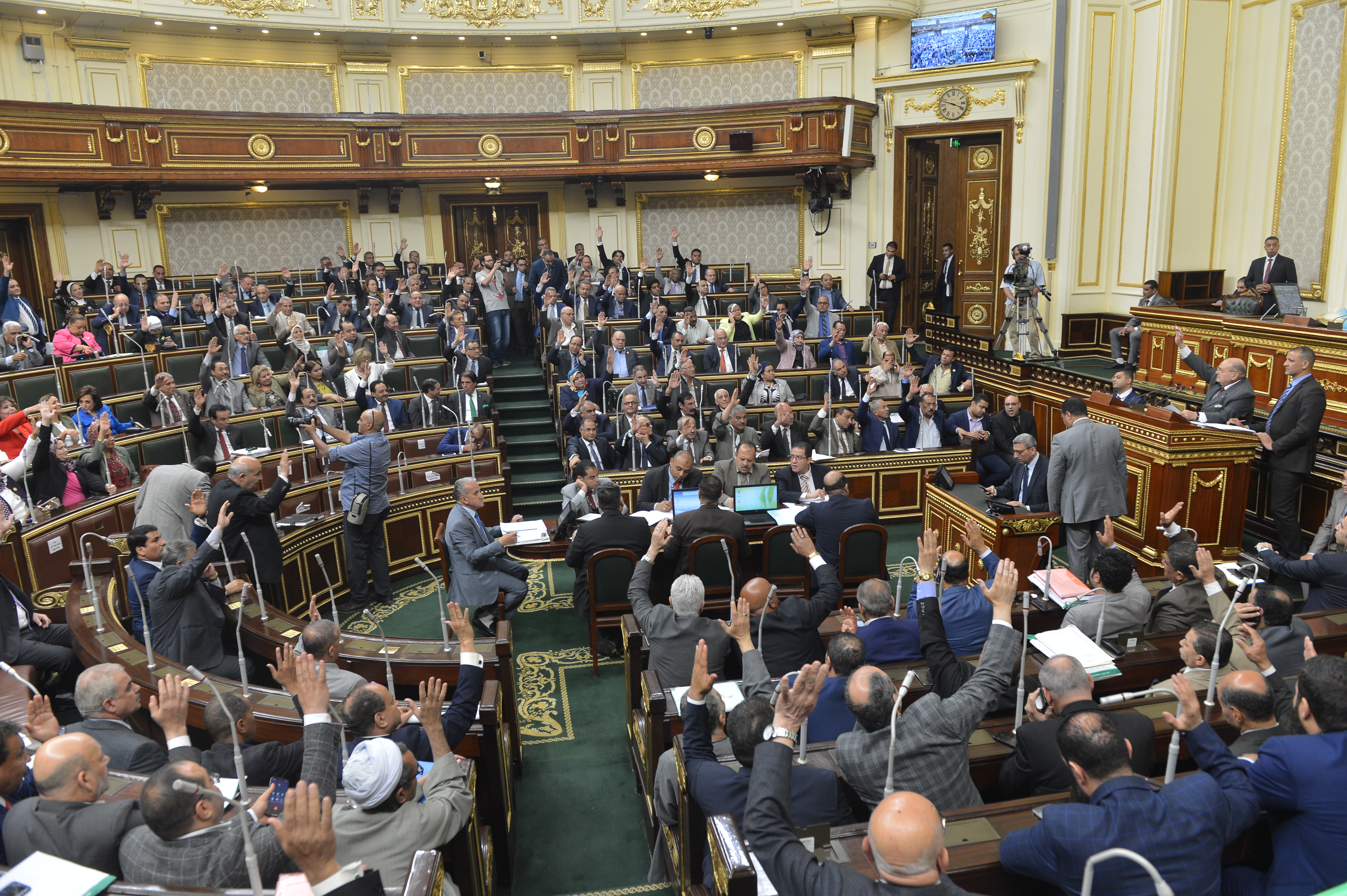 ميزانية الصحة تعصف باجتماع لجنة الخطة بالبرلمان .. الوزيرة تطالب بتعديل القانون او الميزانية .. والنواب تتمسك بتنفيذ قانون التأمين الصحى الشامل