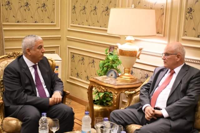 رئيس خارجية النواب يلتقى زعيم التحالف بالبوندستاج الألماني لبحث فرص جذب الاستثمار والسياح الألمان
