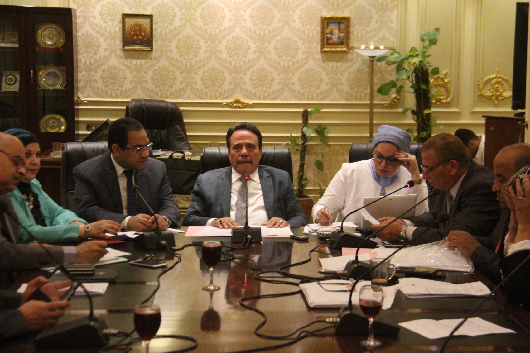 75 جنية حد أدنى .. ننشر نص قانون العلاوة الدورية والخاصة للعاملين بالدولة