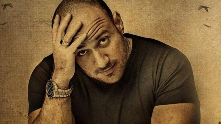 أحمد مكي يحرر محضرًا ضد مديرة أعماله السابقة لرفضها تسليمه كشوف الحساب
