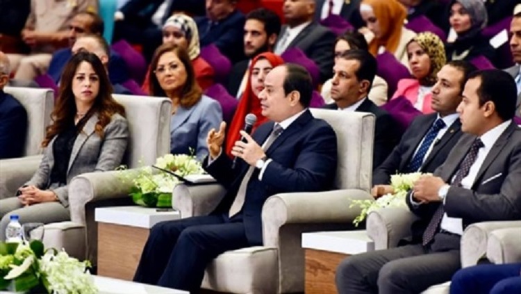 السيسي يعلن رفع الإعفاء الضريبي للمعلمين لـ60% وزيادة الكادر إلى 12%