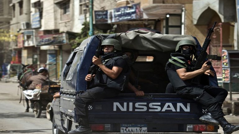 استشهاد 3 أفراد شرطة و لواءين أثناء مطاردة «مستريح أسوان»