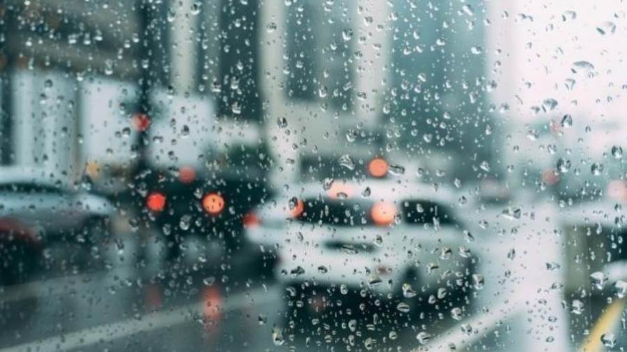 سحب رعدية وأمطار تضرب 5 محافظات