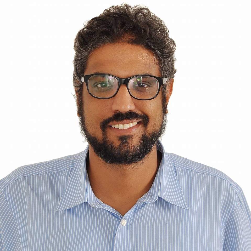 أكرم إسماعيل: منحاز إلى القائمة النسبية وهي الأفضل للنظام الانتخابي