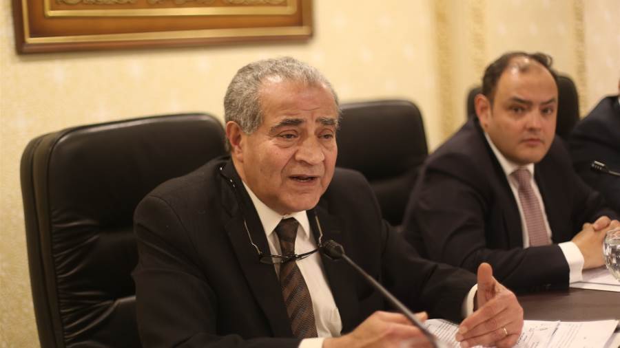 وزير التموين :رفع الدعم عن زيت الطعام