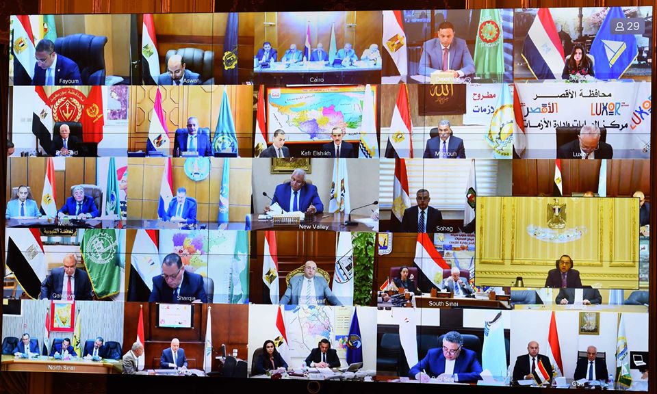 "مدبولي" يكلف المحافظين بإغلاق الحدائق والشواطئ وأماكن التجمعات