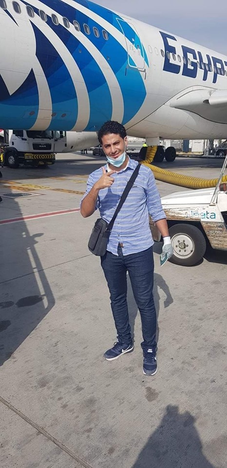 وصول 301 من المصريين العالقين بالإمارات مطار القاهرة
