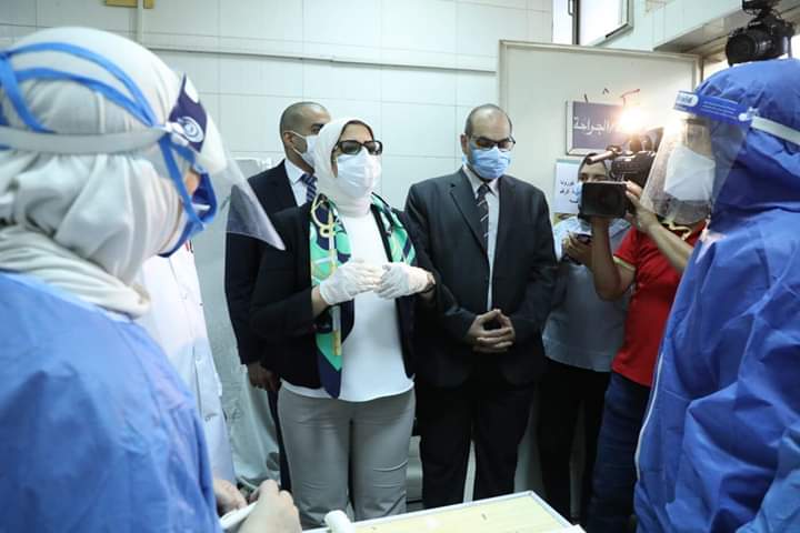 الصحة: اعتماد أشعة الصدر وتحاليل المعمل لتشخيص الاشتباه بكورونا وصرف العلاج لحين نتيجة pcr