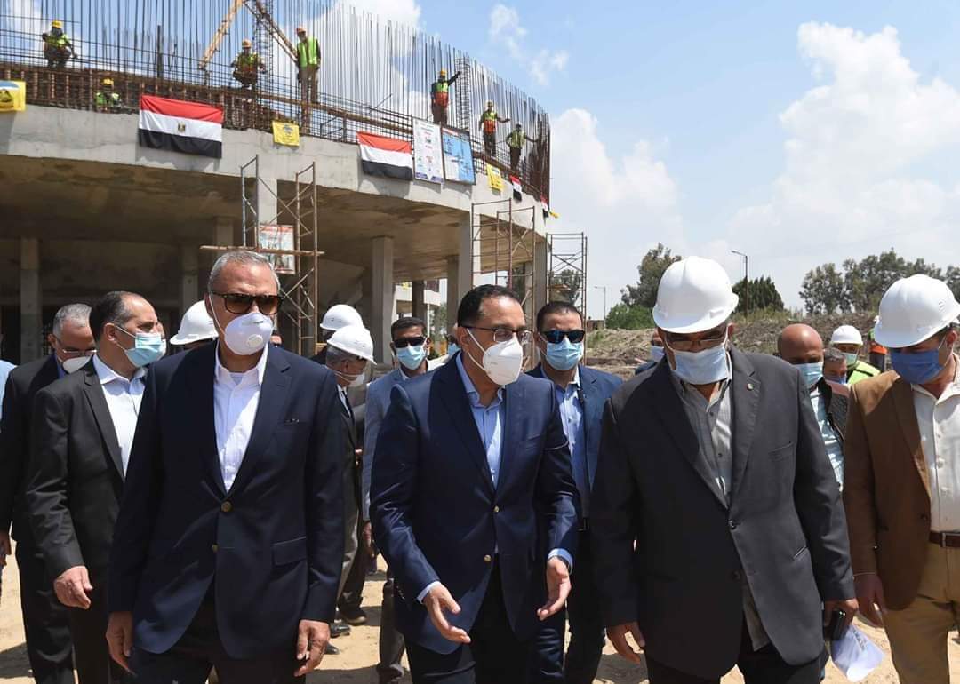 رئيس الوزراء يتفقد مشروع تطوير مستشفى كفر شكر المركزى بالقليوبية
