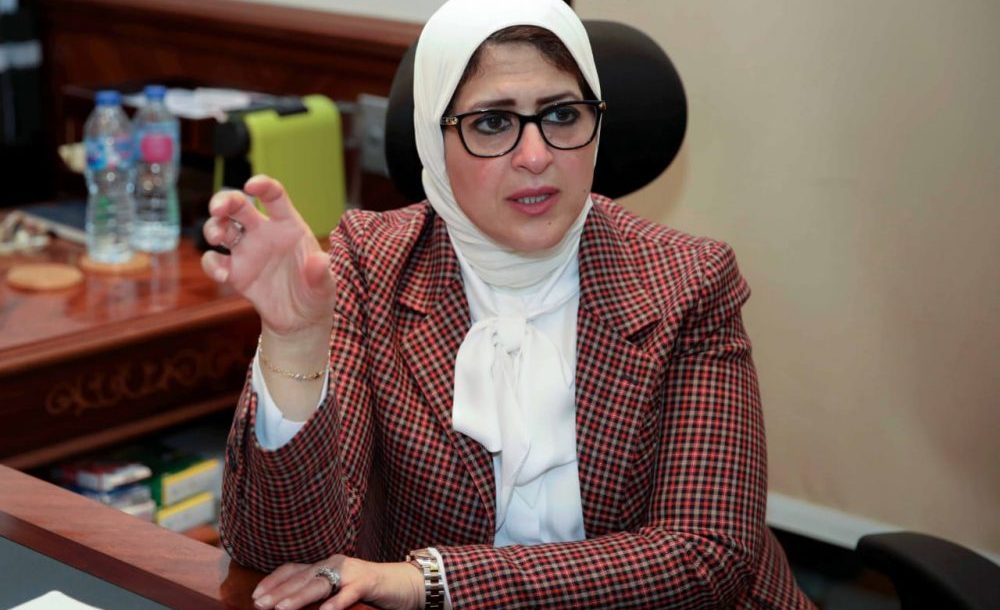 الصحة العالمية أجازت استخدامه.. وزيرة الصحة: كنت أول المتطوعين في تجارب اللقاح الصيني
