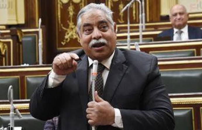 عزل منزلي لجميع أفراد الأسرة.. النائب ممدوح مقلد: نتائج تحليل كورونا لازالت إيجابية