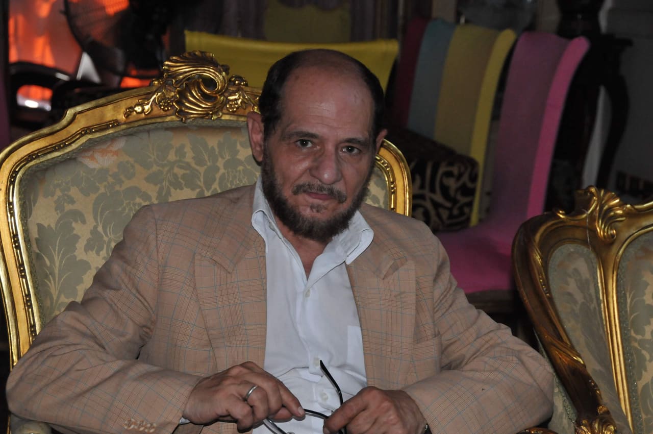 ماجستير جديدة عن اشعار فولاذ عبد الله الانور بجامعه سوهاج