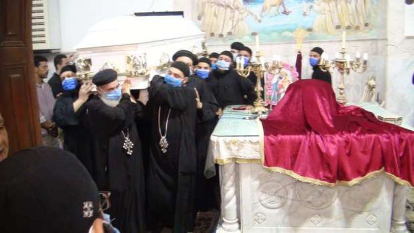 وفاة كاهن من إيبارشية ببا "محروقا".. والبابا يعزي الأنبا أسطفانوس