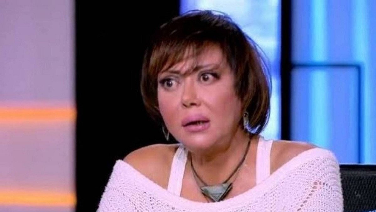 ما السر وراء توقيف ابنة الفنانة نهى العمروسي في قضية "فتاة فيرمونت"؟ "صور"