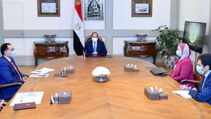 الرئيس السيسي يوجه بالتوسع في المشروعات الزراعية بالوادي الجديد