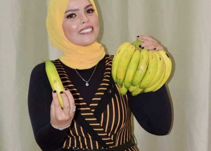 مرشحة «تعدد الزوجات» تبكي على «فيسبوك»: «الناس بتقول لأمي إلحقي بنتك» (فيديو)