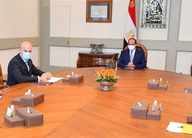 السيسي يوجه وزارة البترول بتسهيل نشاط «إيني» بمصر وتذليل العقبات أمامها