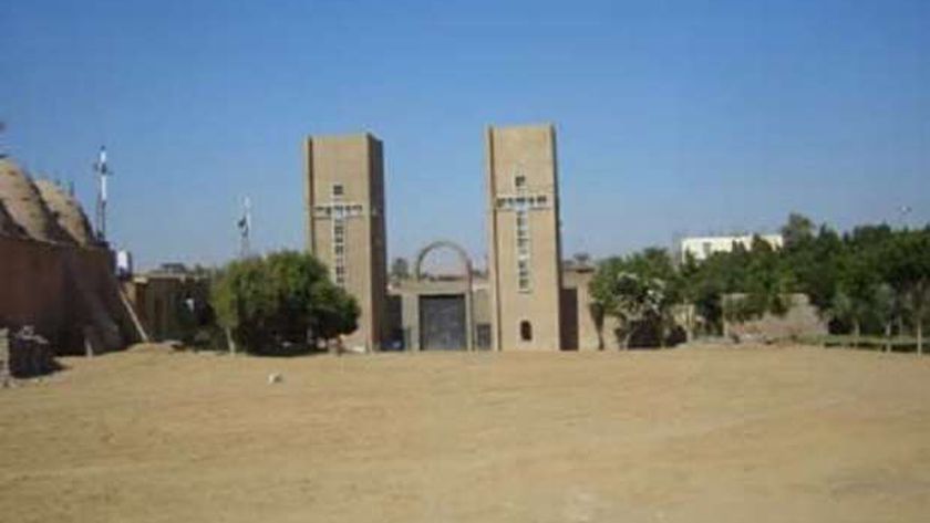 دير القديسين بالأقصر يرفض استقبال مرشحي النواب: لا دخل لنا بالانتخابات