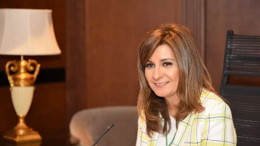 وزارة الدولة للهجرة : امكانيه سفر المصريين للسعودية عبر البحرين