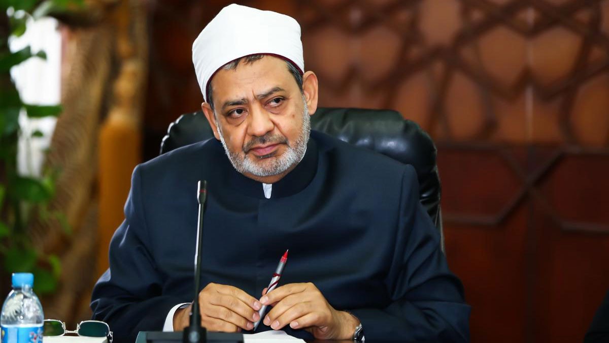 بالفيديو ..شيخ الأزهر النقاب ليس فرضا ولا سنة.. وخلع الحجاب أقل إثما من الكذب