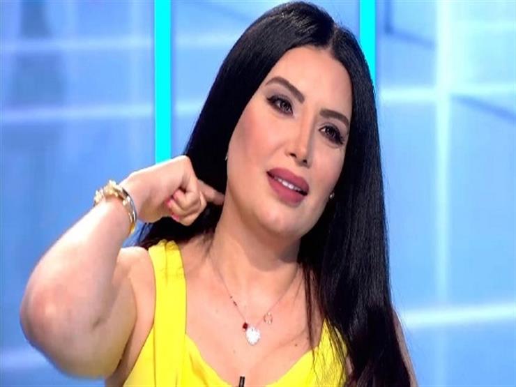 عبير صبري تكشف حقيقة تصريحاتها عن الحجاب: تريند قذر