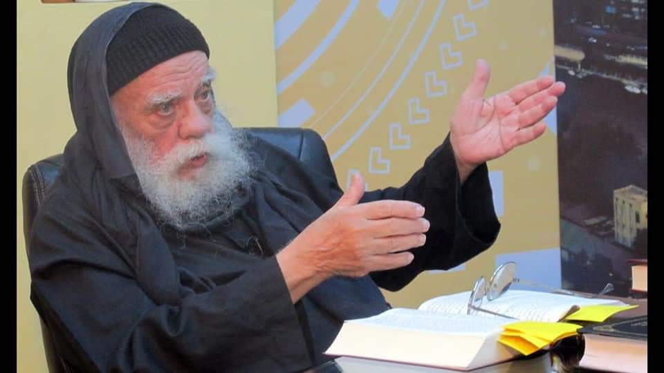 توفي اليوم الراهب القمص باسيليوس المقاري