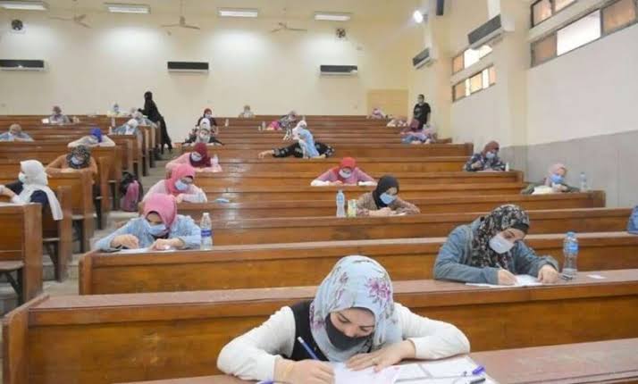 إجراءات احترازية مشددة.. كيف استعدت الجامعات لاستقبال الطلاب غدا لبدء الامتحانات؟