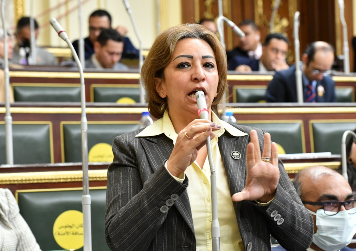 برلمانية: تطالب القومي للمرأه والجمعيات الأهلية بحملات طرق الأبواب للتوعية بجريمة ختان الإناث للقضاء عليها نهائياً