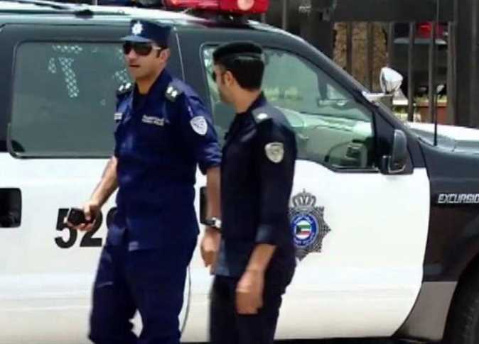 آثار دماء على أرضية حمام.. العثور على جثة مصري في الكويت