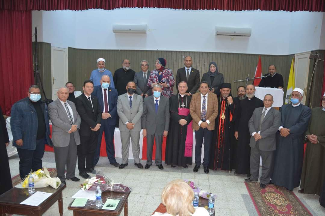 محافظ المنيا يشهد حفل مطرانية الأقباط الكاثوليك بابوقرقاص ضمن ختام زيارة سفير الفاتيكان
