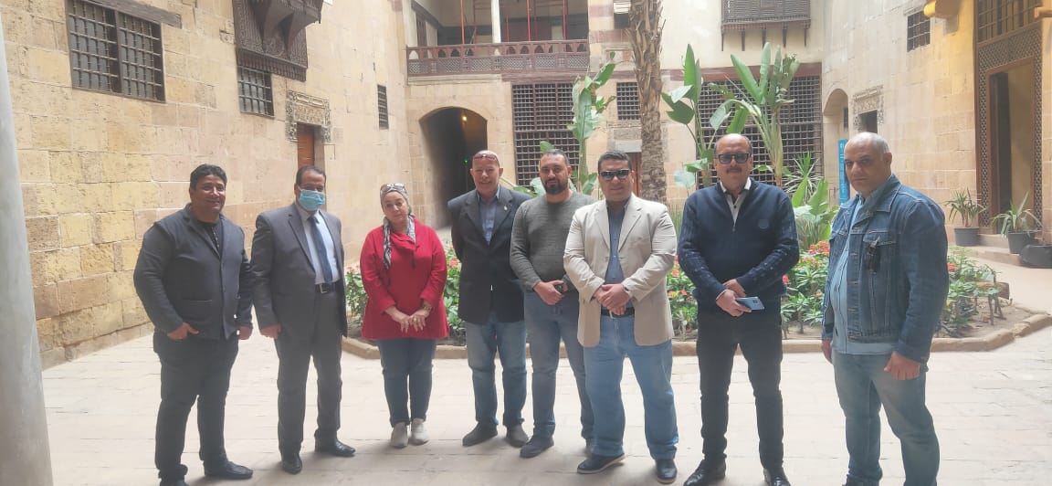 النائب حسام زكي يلتقي رئيس قطاع شمال هيئة الآثار الإسلامية والقبطية لمناقشة المشاكل والقضايا الخاصة بأهالي الجمالية