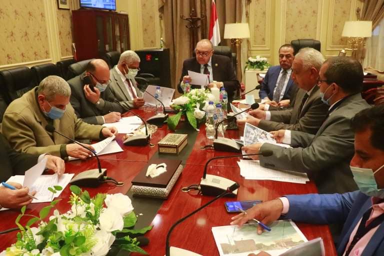 "نقل البرلمان" تطالب السكة الحديد بموافاتها بتقرير يشمل جميع أعمال التطوير الجارية في المزلقانات