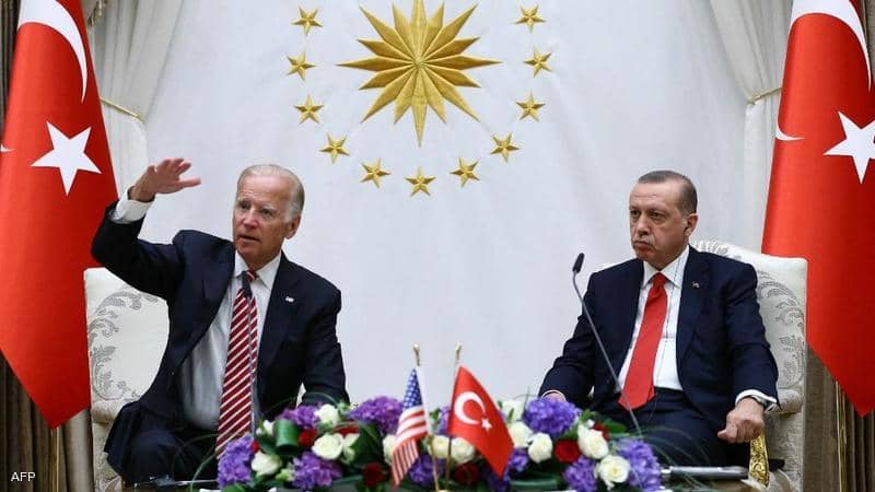 أبلغ أردوغان على الهاتف.. بايدن يستعد "للاعتراف التاريخي"