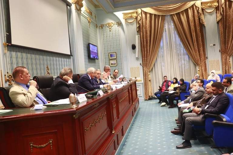 محلية "النواب" تُرجئ مناقشة اعتماد 500 مليون جنيه لتطوير مستشفى بولاق لمدة ٤٥ يومًا