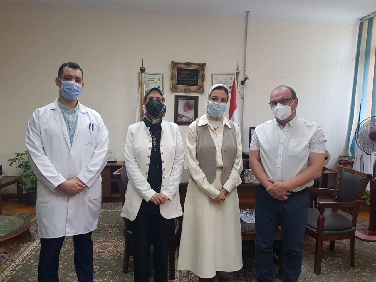 زيارة استاذ علم الاعصاب بجامعه الكساندرو كوزا -ياش -رومانيا لصيدلة عين شمس