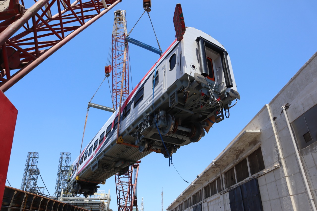 وزير النقل: وصول 28 عربة سكة حديد جديدة للركاب إلى ميناء الإسكندرية خلال شهر مايو2021
