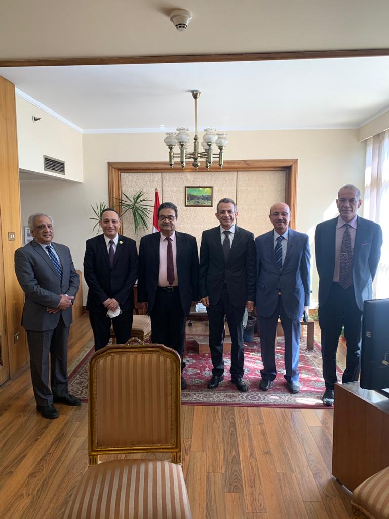 قيادات المصري الديمقراطي الاجتماعي تلتقي بمسؤولين بالخارجية لبحث سبل التعاون بين الحزب والوزارة في عدد من القضايا