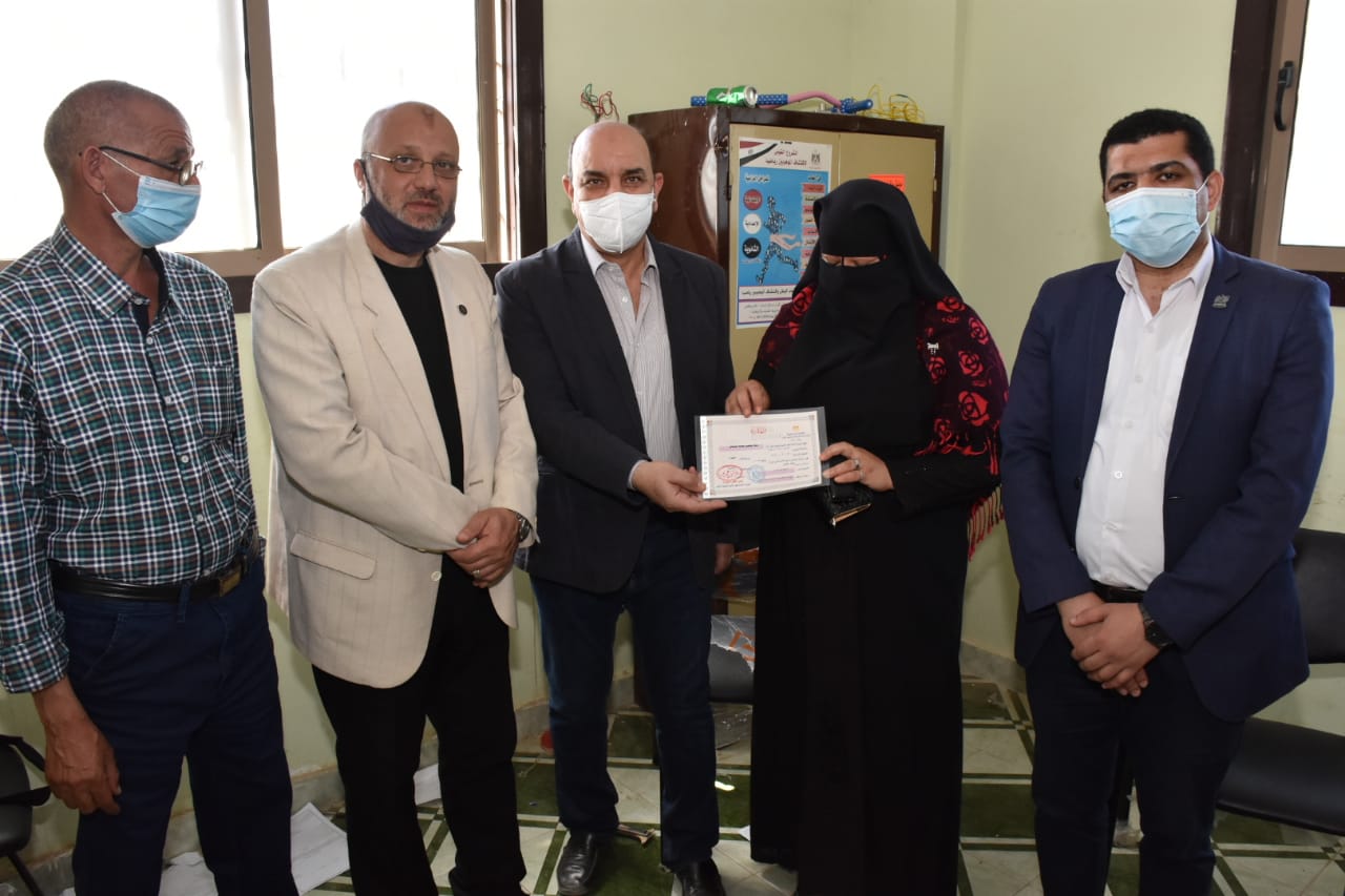 تعرف على خدمات قافلة جامعة عين شمس التنموية بالبحيرة
