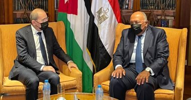 شكرى ونظيره الاردنى يبحثان تعزيز العلاقات الثنائيه ومتابعه التطورات الاقليميه
