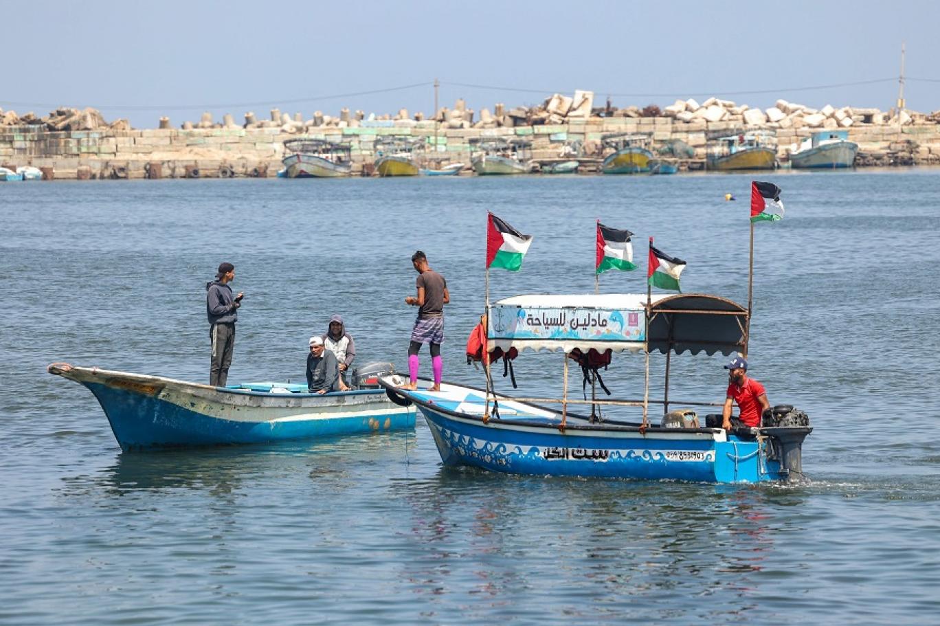 إسرائيل توسع منطقة الصيد قبالة سواحل غزة