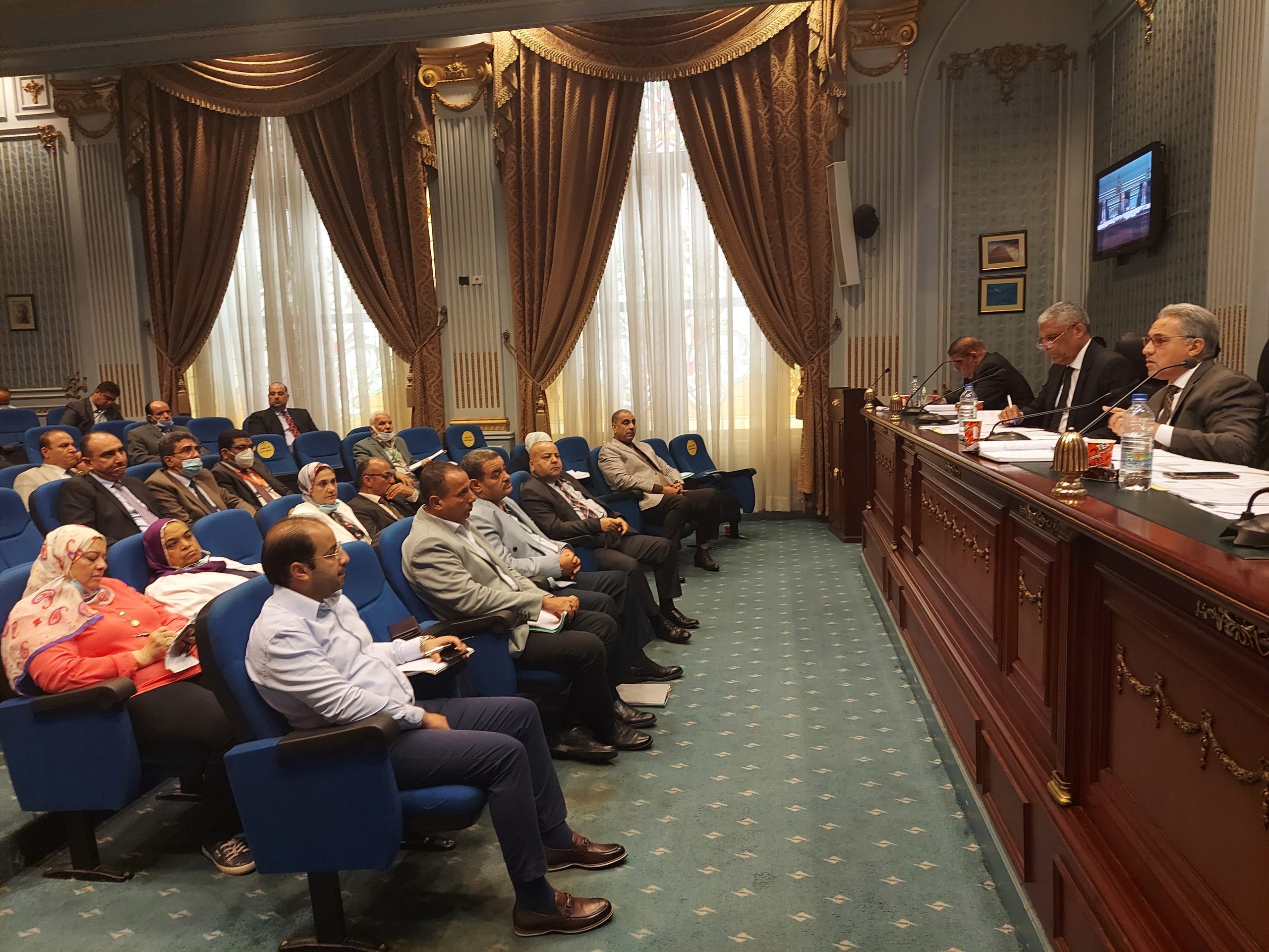 "محلية النواب" توصي بإلزام وزارة التنمية بتقديم دراسة شاملة لتطوير هيئة النظافة خلال 15 يوما