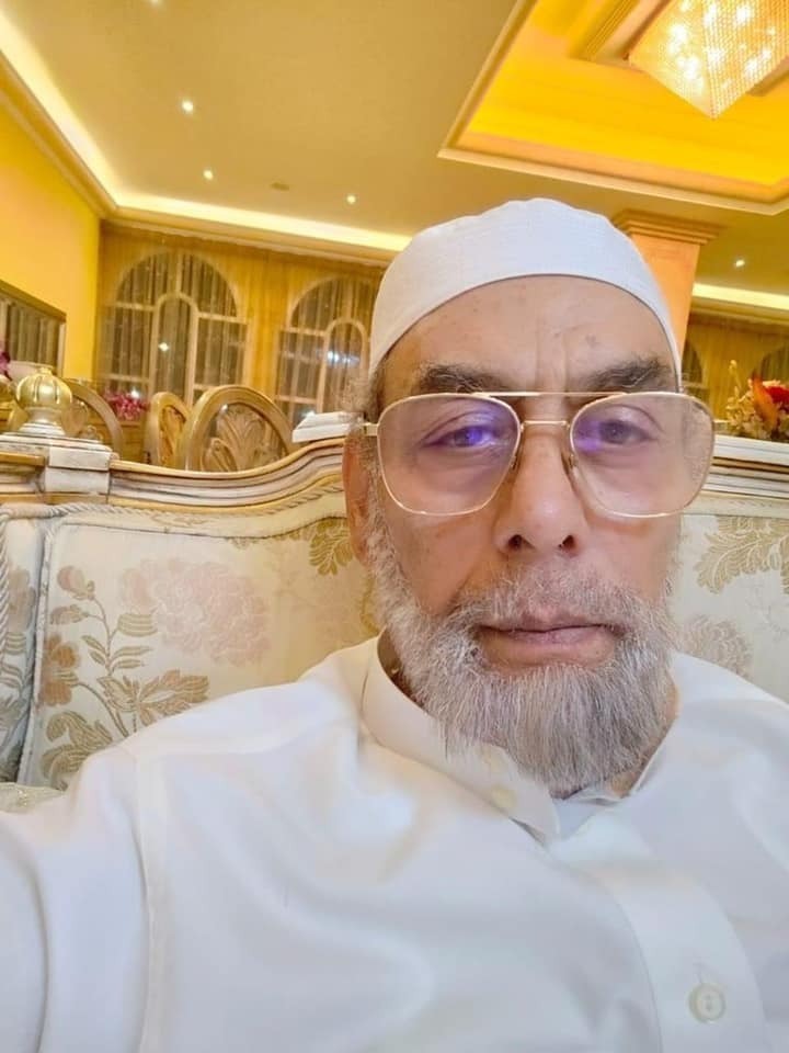 احمد بدير يوضح سبب ظهوره بلحية  وجلبابا أبيض