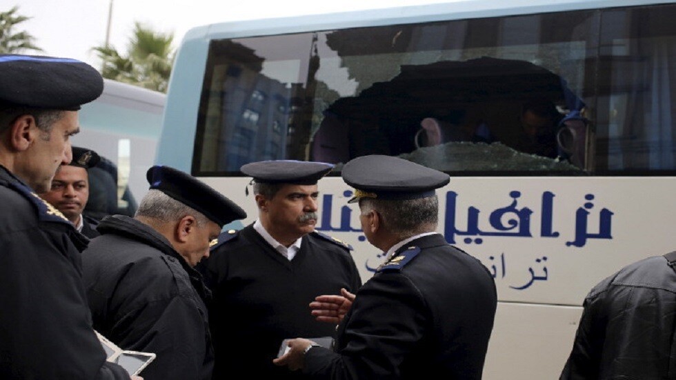 النائب العام :حبس ضابط شرطة لتعديه على محام بالضرب داخل قسم أول المنتزه
