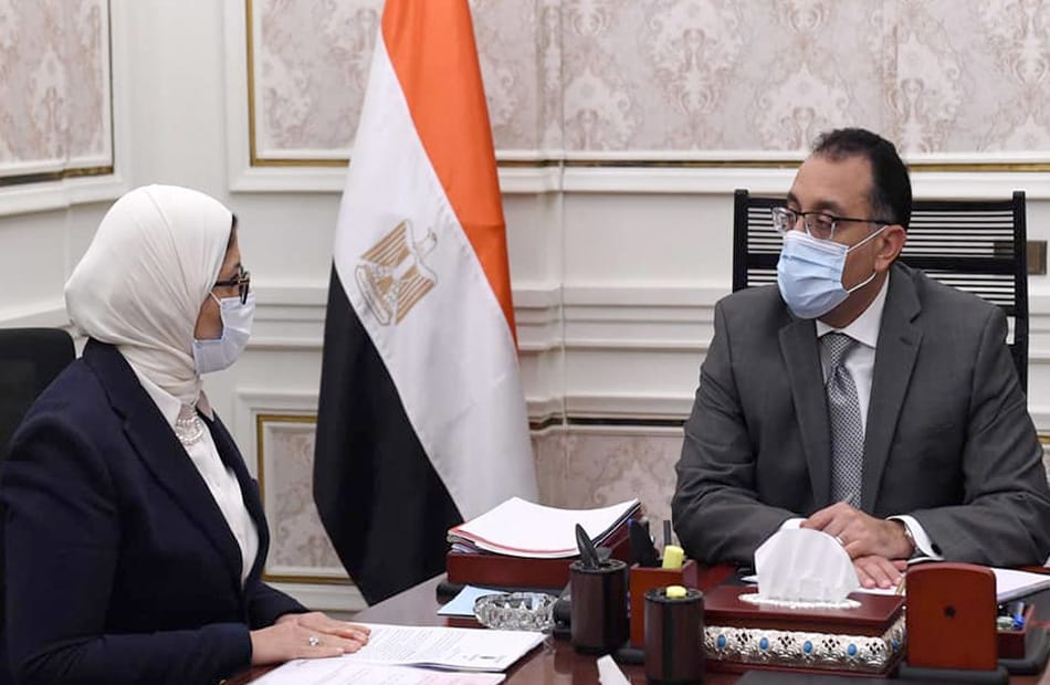 رئيس الوزراء: توجيهات من الرئيس بالتوسع فى تلقى مختلف المواطنين للقاح كورونا