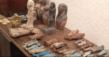 الداخلية تضبط 36 قطعة أثرية نادرة بحوزة 3 أشخاص فى المنيا