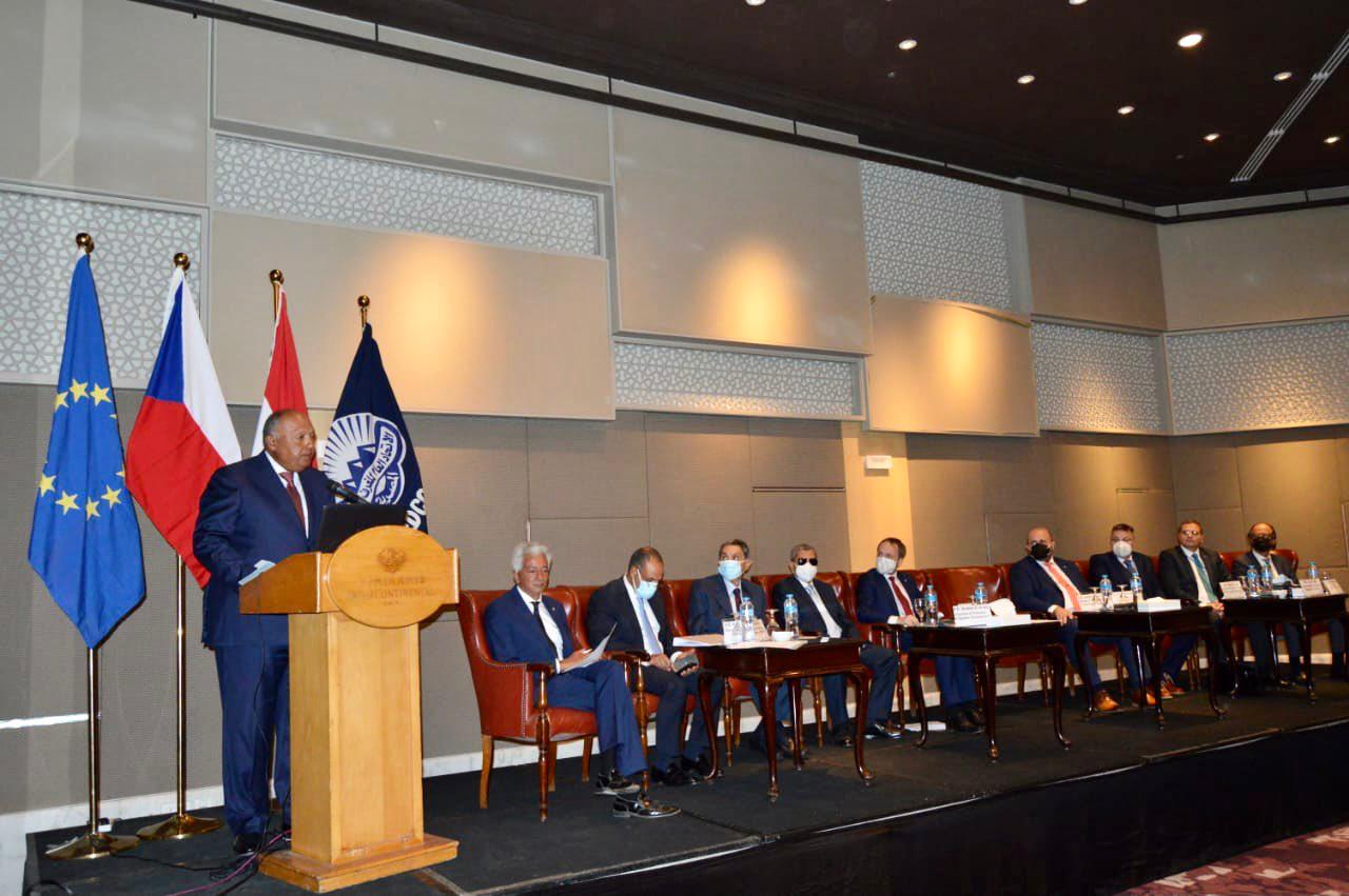 شكرى ونظيرة التشيكى يشاركان فى فعاليات منتدى الأعمال المصرى التشيكى