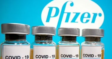 استقبال 1.6 مليون جرعة من لقاح فايزر بمطار القاهرة اليوم