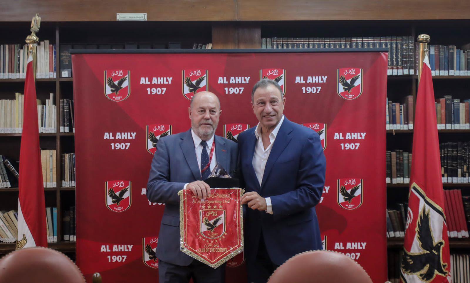 الخطيب يستقبل وفد الاتحاد الدولي للكاراتيه
