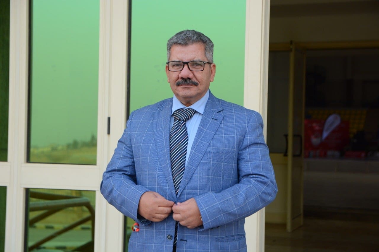 الشاعر محمد الشحات في ضيافة شاعر وتجربة
