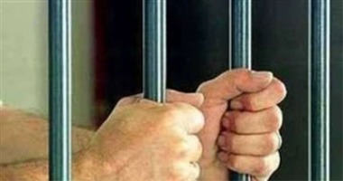 حبس عاطلين كونا تشكيلا عصابيا لترويج المخدرات فى الساحل
